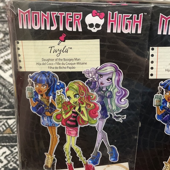 Monster high coffin bean 3 pack twyla, Robecca steam, Venus McFlytrap rare HTF - Picture 10 of 14